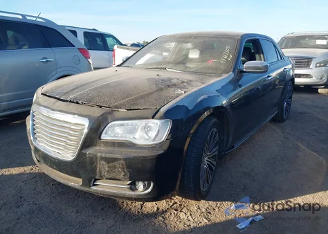 2013 Chrysler 300C z USA, uszkodzony, nr VIN 2C3CCAET9DH650481
